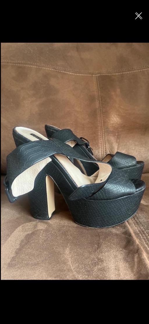  — Topshop Platform Sandals