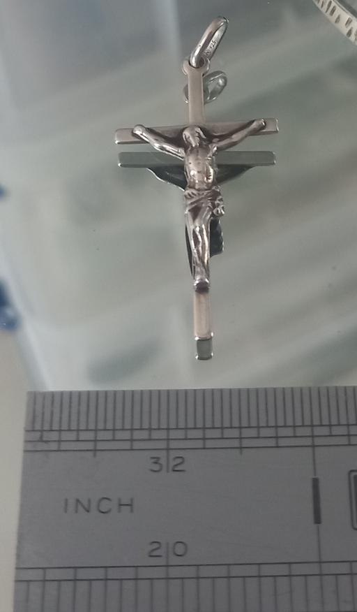  — Vintage Crisford & Norris crucifix pendant