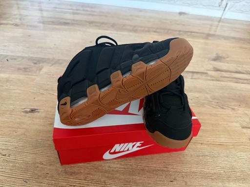  — NIKE AIR MORE UPTEMPO LOW