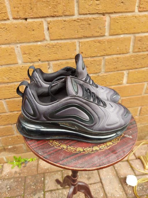  — Nike air trainers size 4uk