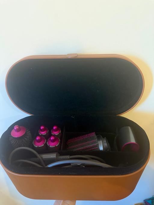  — dyson airwrap