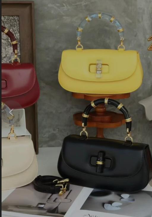 — ELEGANT BAMBOO HANDLE HANDBAG