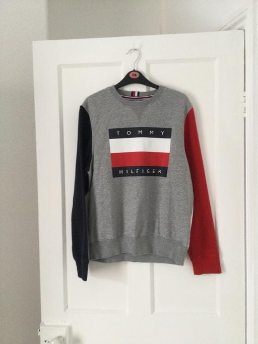  — Sweatshirt size S