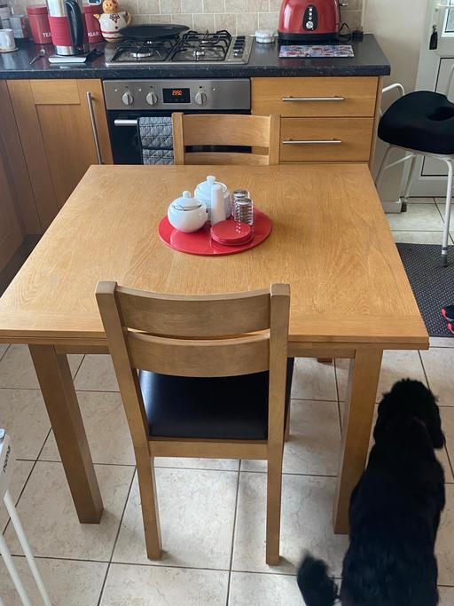  — Table and 4 chairs for sale