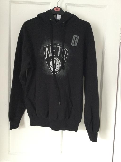  — Mens hoody size M