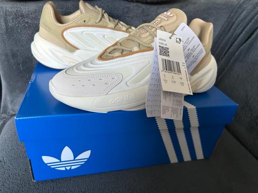  — ADIDAS OZELIA TRAINERS UK 5