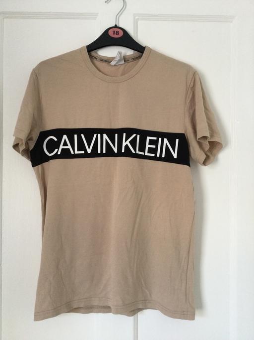  — Calvin Klein top size S