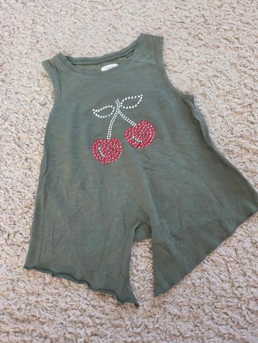  — Age 4 NEXT khaki top