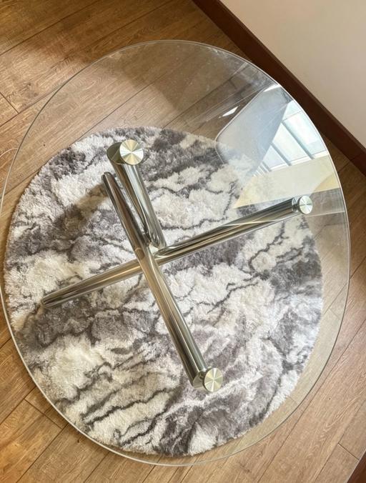  — 90 cm round glass dinning table with 2 chairs