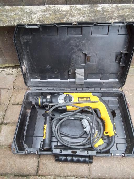  — Dewalt hammer drill
