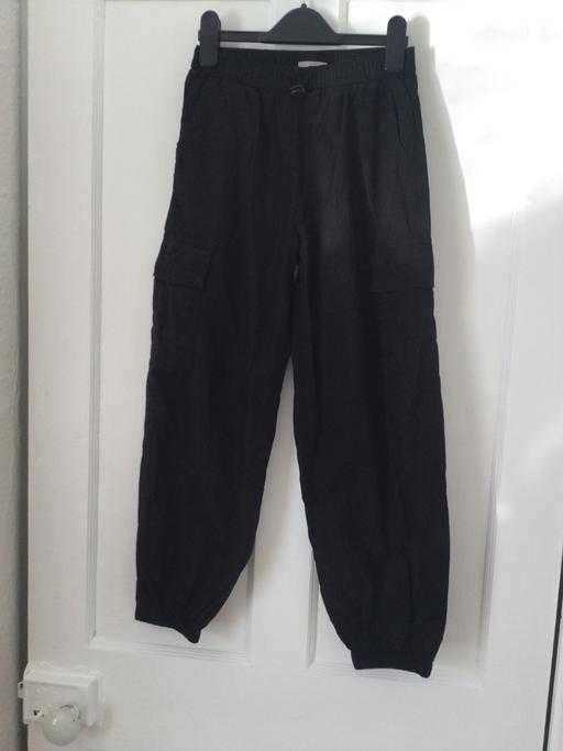  — Cargo trousers age 10