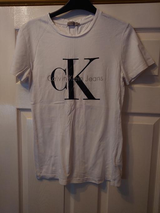  — Mens white Calvin Klein top size S