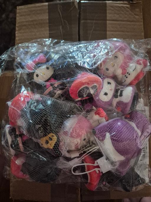  — new 10 X Kuromi & Cinnamon Roll Squishies