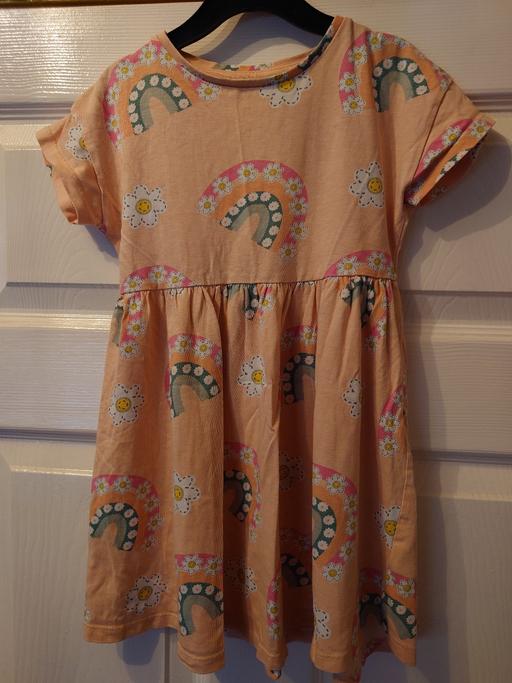 — Girls floral dress size 5-6 years