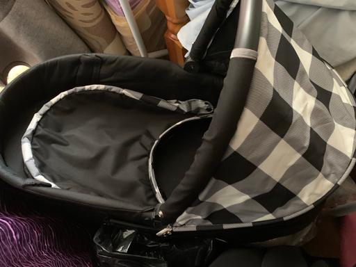  — Black, white, grey check KidzKargo carry cot