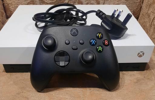  — Xbox One X 1tb 4k Leads Controller