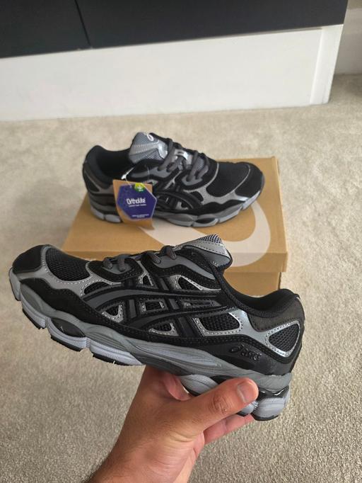  — ASICS Gel NYC