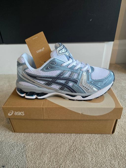  — ASICS Gel Kayano