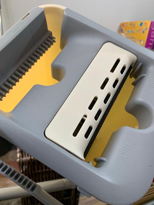 — 2 part mop bucket rinse cream & grey like new