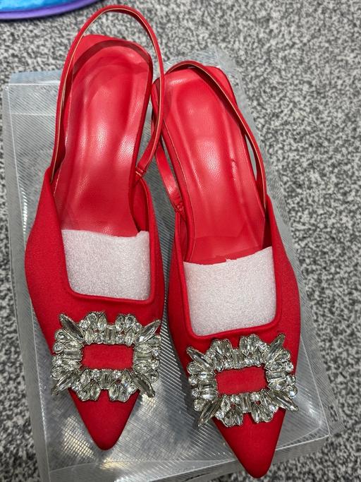  — Ladies SHEIN Red Satin Slingback Heels