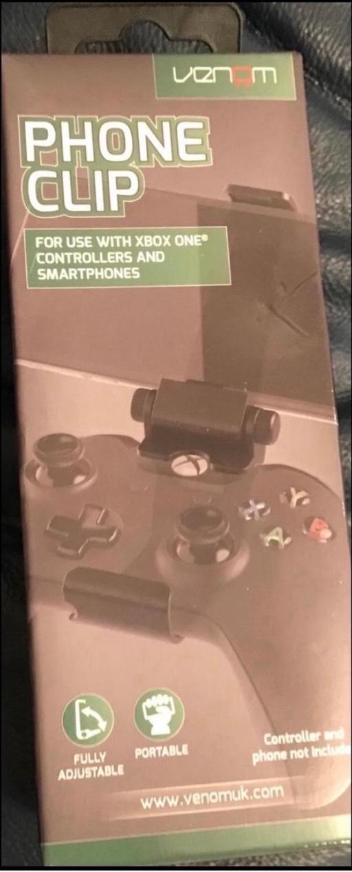  — Phone clip for Xbox one controller or mobile