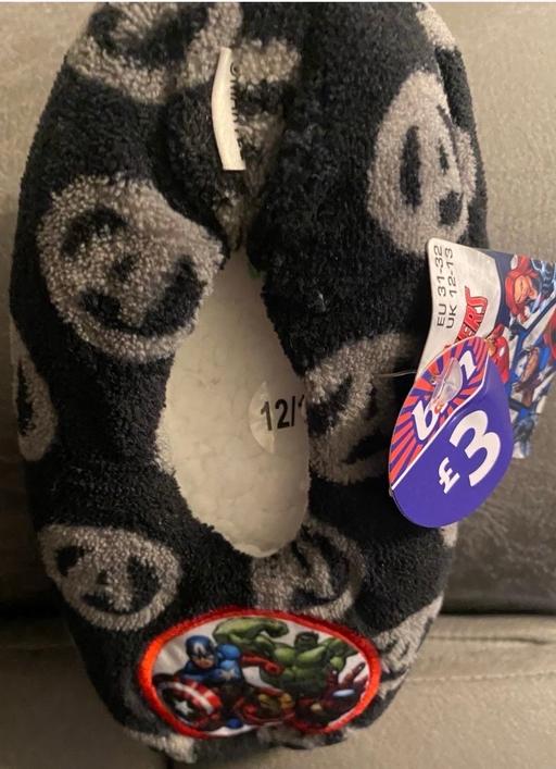  — Avengers slippers size 12/13
