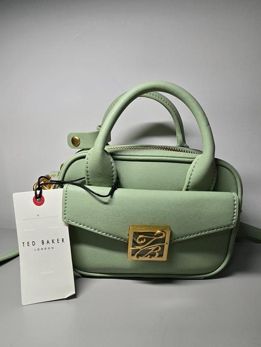  — shoulder bag