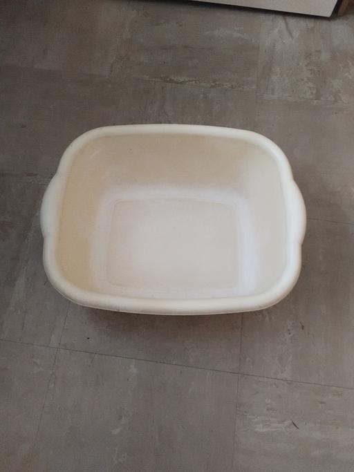  — Bowl.