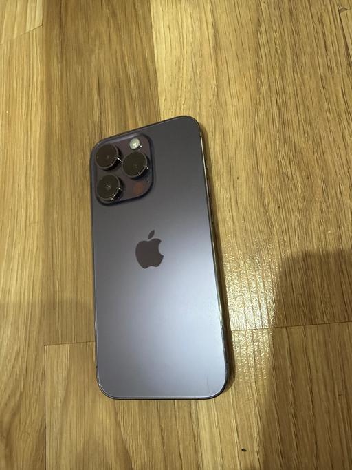  — iPhone 14 Pro