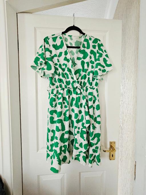  — Summer dress, size 16..like new.