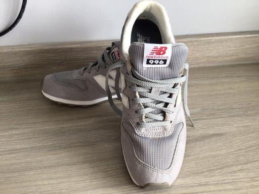  — LADIES NEW BALANCE TRAINERS SIZE 4  £10