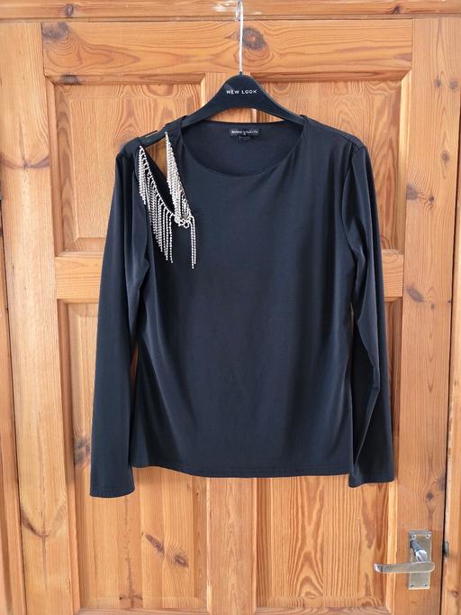 — River Island Embellished Detail Top!