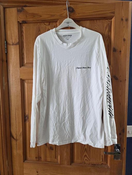  — Men's Jack & Jones Long-Sleeved Top!