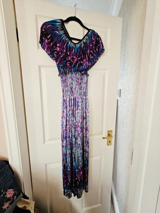  — Maxi dress, size 10