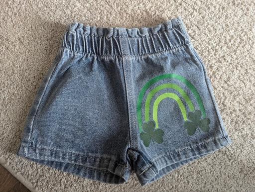  — 6-9 months baby girls shamrock shorts