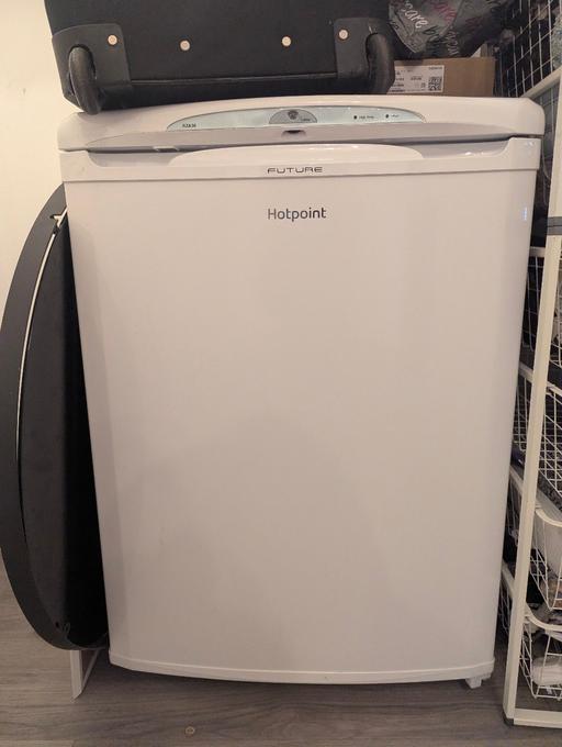  — Hotpoint RZA36P 1 Undercounter Freezer