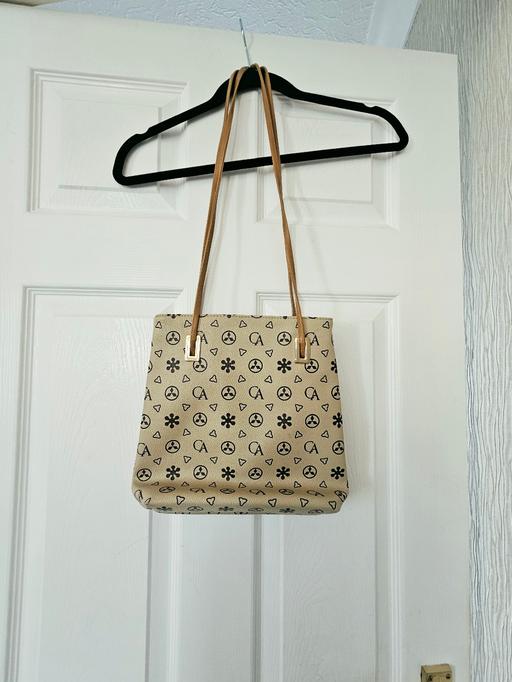  — Shoulder bag.. pls read description
