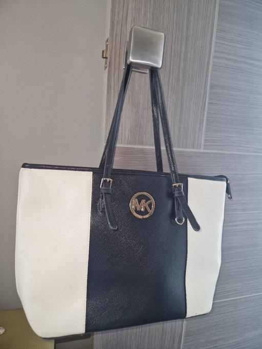  — very Large MK bag