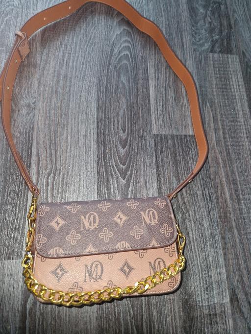  — New LV shoulder bag