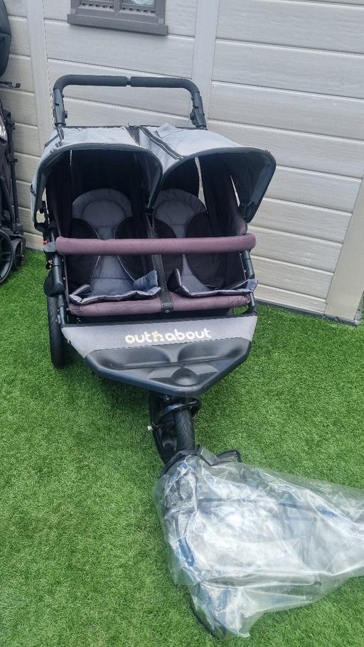  — out and about double buggy with raincover
