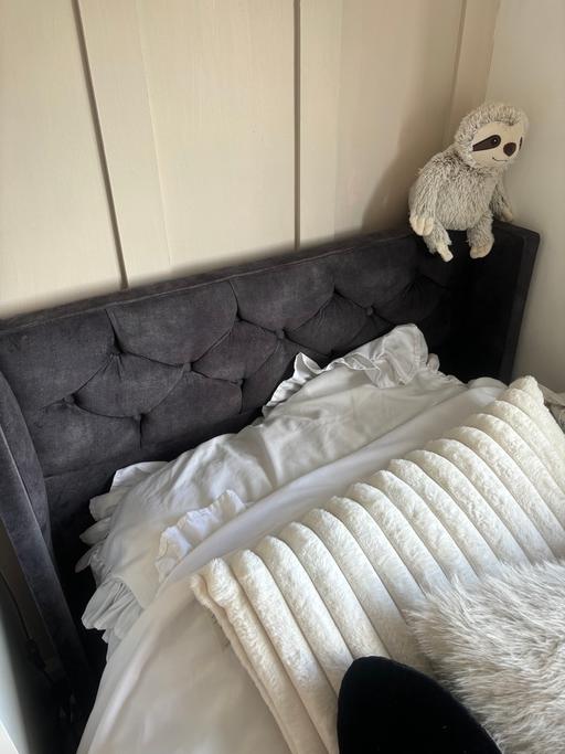  — Black single has lift storage bed