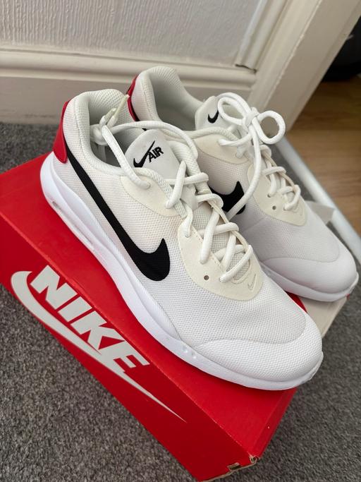  — Nike air max