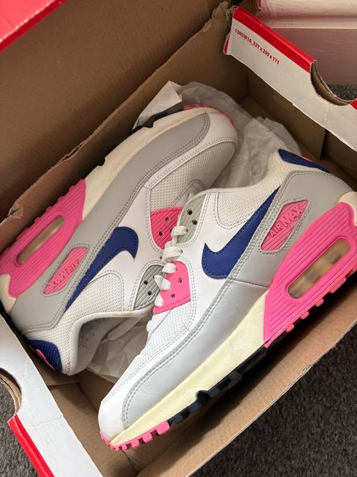  — Nike Air Max 90