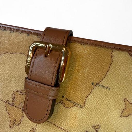  — Alviero Martini 1A Classe Large Wallet