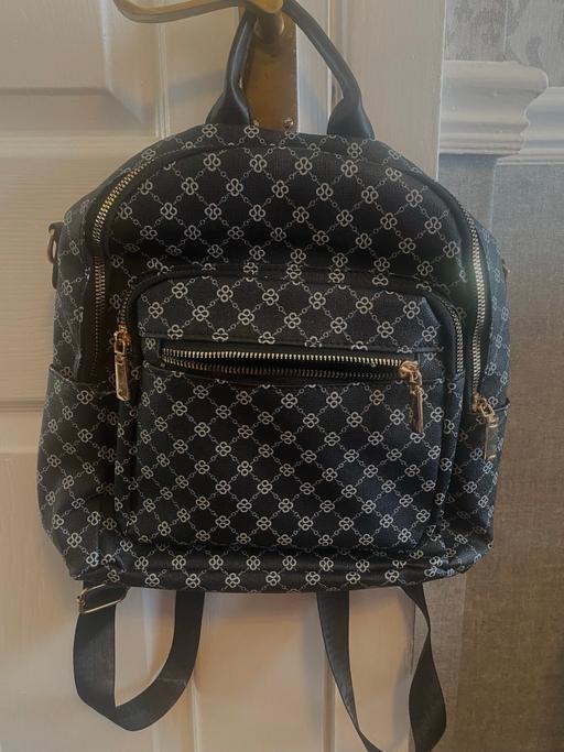  — Woman’s small backpack