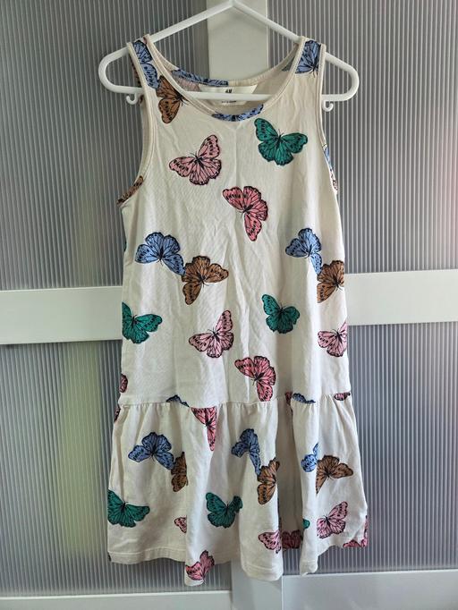  — Age 6-8 H&M dress