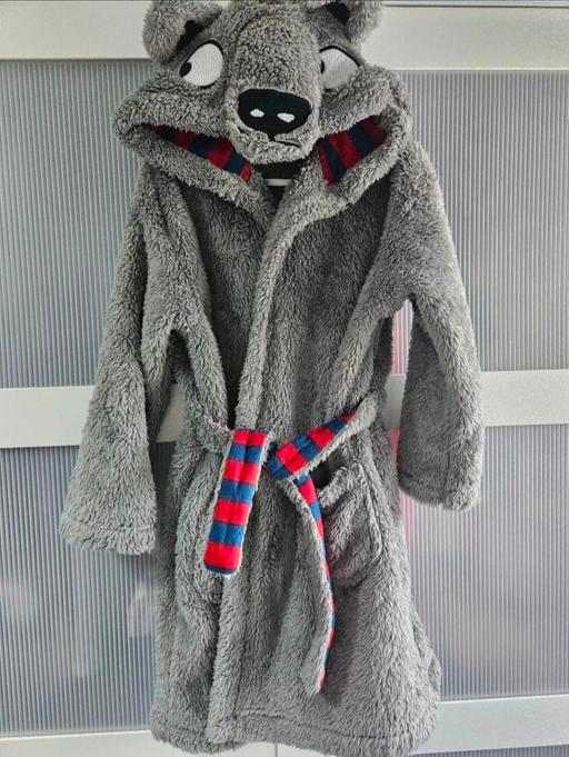  — Age 5-6 M&S dressing gown
