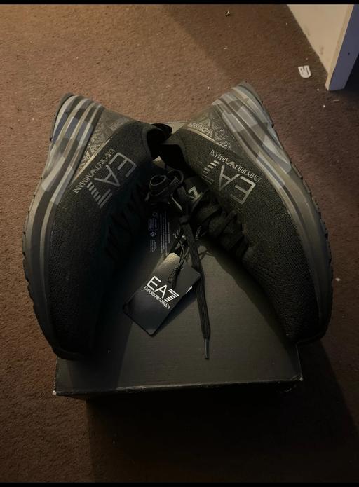  — E7 black crusher trainer new with box size 10