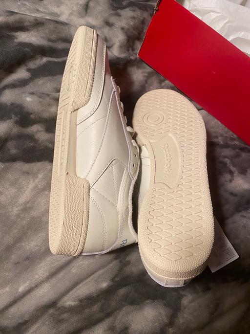  — Women’s Trainers