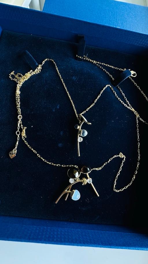  — Swarovski necklace